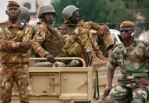 L'armée malienne élimine 40 combattants et libère 12 otages lors d'une opération dans le nord et l'ouest du pays