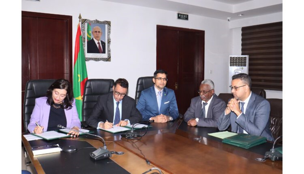 La Mauritanie et la Banque Mondiale Signent deux accords de crédit à Nouakchott