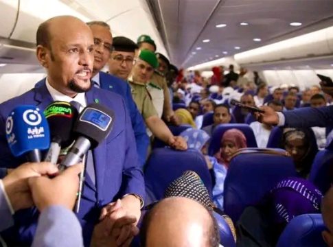 La première vague de pèlerins mauritaniens part pour l'Arabie Saoudite pour accomplir le Hajj