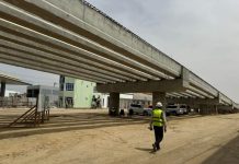 Le ministère des Transports accorde aux propriétaires de voitures trois mois pour remplacer leurs anciennes cartes grises