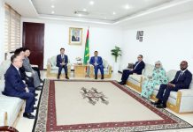 Le Premier ministre discute avec une délégation chinoise du renforcement de la coopération et des investissements entre la Mauritanie et la Chine