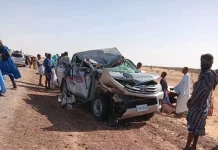 Un accident de la route blesse une équipe d'ambulanciers de la sécurité civile près de Chegar