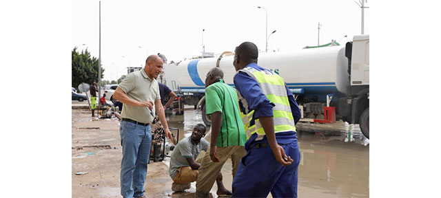 Nouakchott : le ministre de l’hydraulique et de l’Assainissement supervise le lancement d’une vaste opération d’évacuation des eaux pluviales
