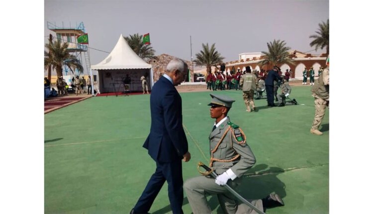 Atar : le ministre de la Défense nationale supervise la remise des diplômes à la 40ème promotion d’officiers d’active de l’Académie militaire interarmes