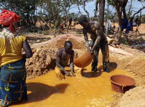 Mali : Un syndicat professionnel annonce un nouveau bilan suite à un glissement de terrain dans une mine d'or