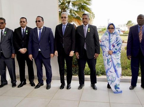 Nouakchott : Le Ministre de l'Economie et des Finances honore un certain nombre de cadres de son secteur